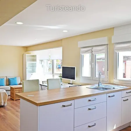 Marejada - Amantes De La Luz Y Casas Acogedoras *